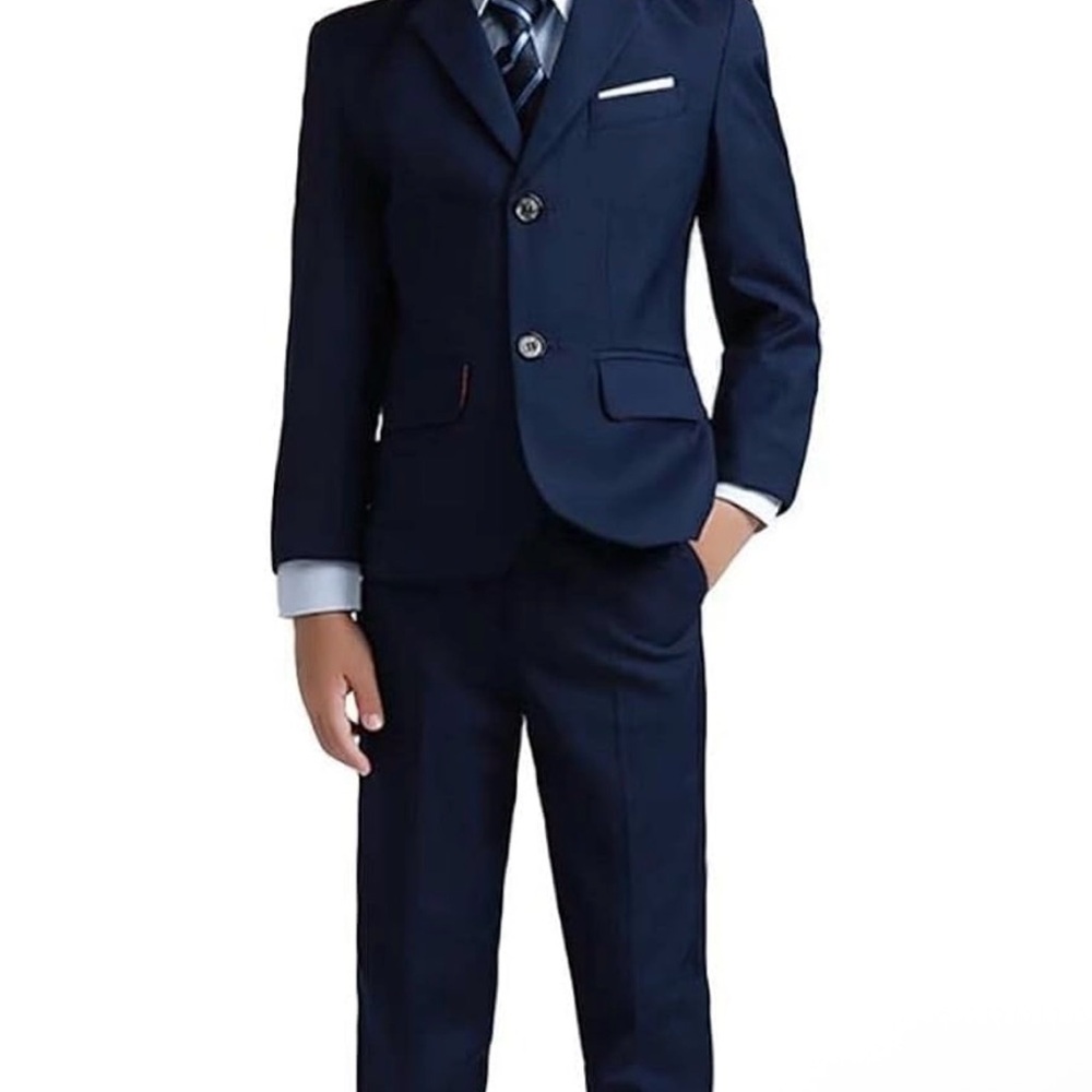 Classic Men's Dark Blue Suit